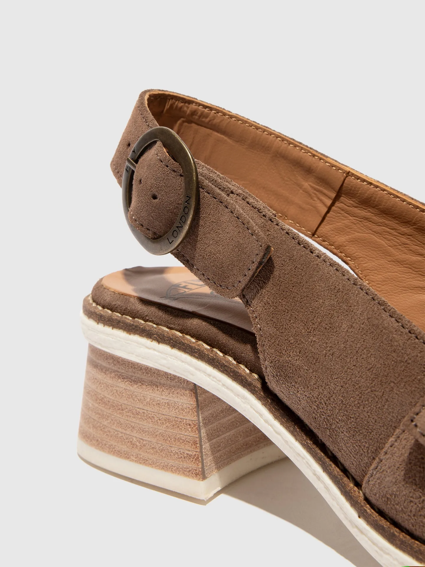 Buckle Shoes CUTH094FLY TAUPE