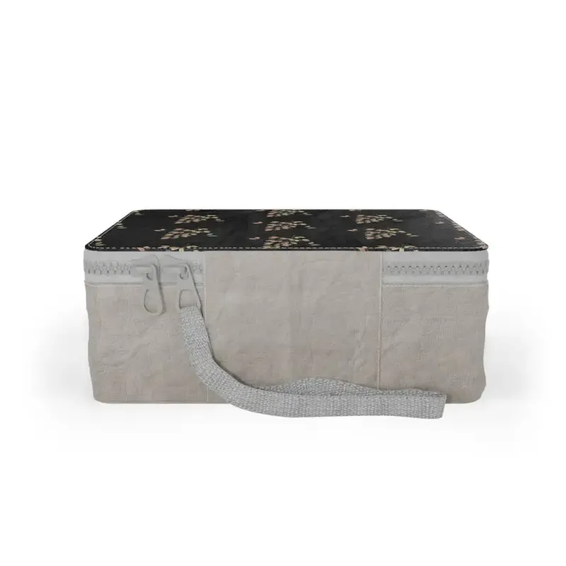 Insulating Neoprene Lunch Bag for Vibrant Lifestyles