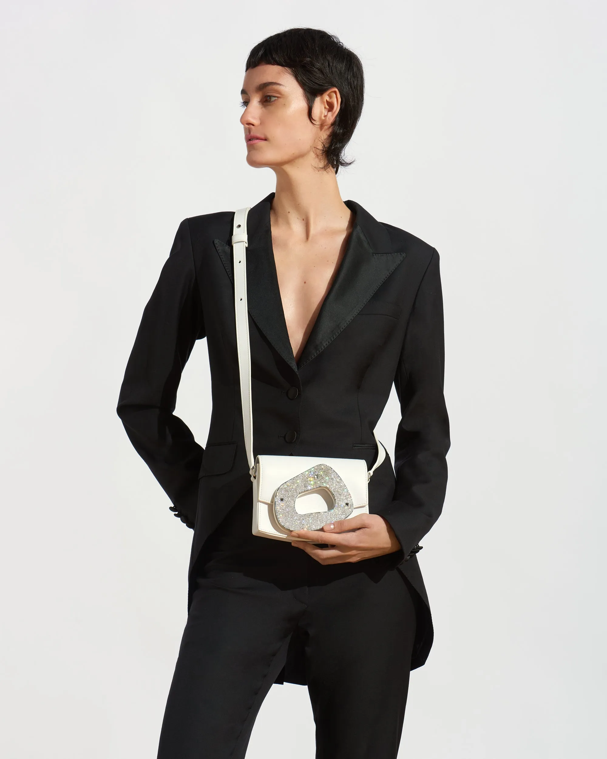 LE MINI AMORPHE STRASS