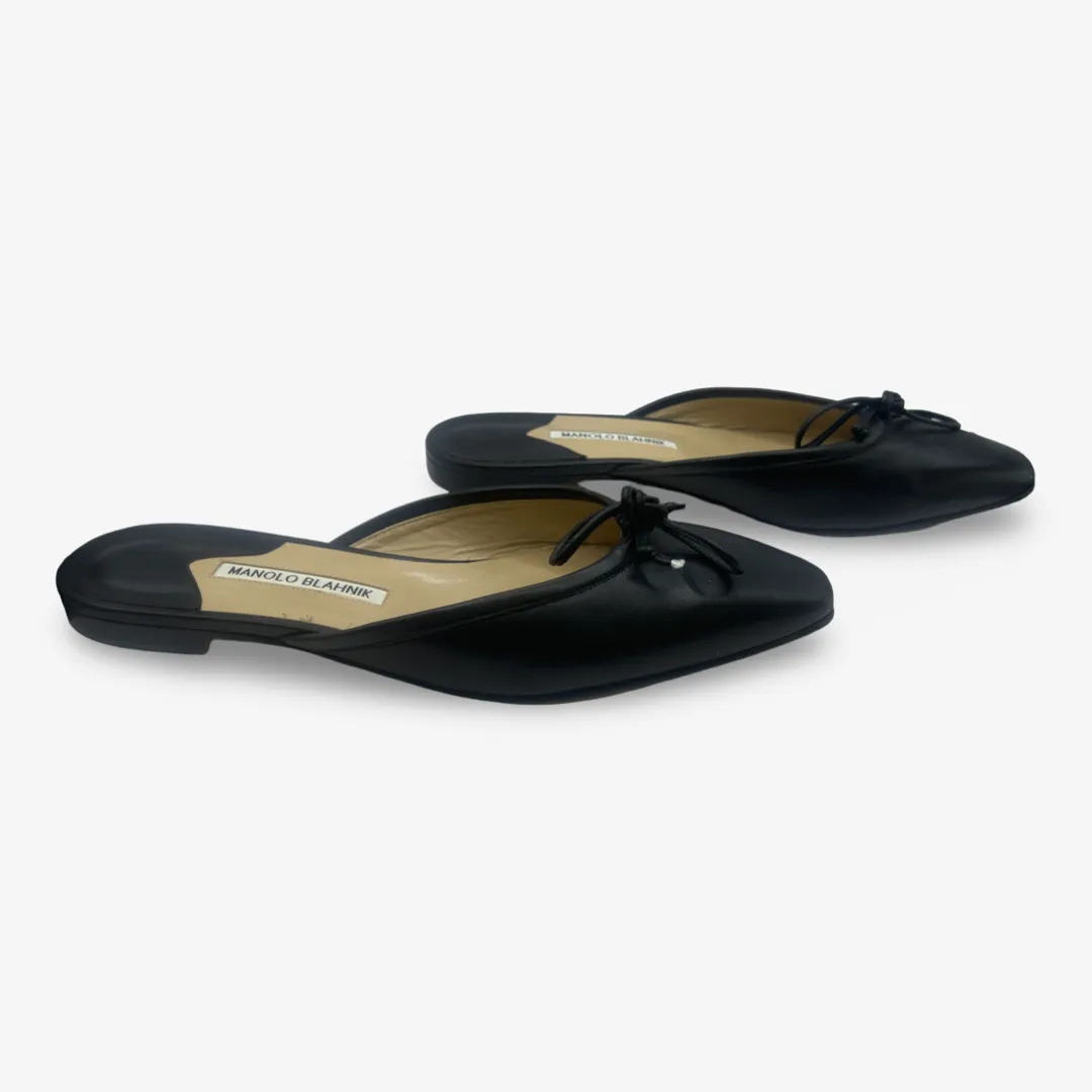 Manolo Blahnik black leather Ballerimu mules