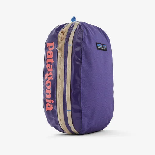 Patagonia Black Hole Cube Medium Bag-Perennial Purple