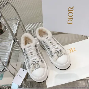 SE1242 DR Sneakers / Size5-10