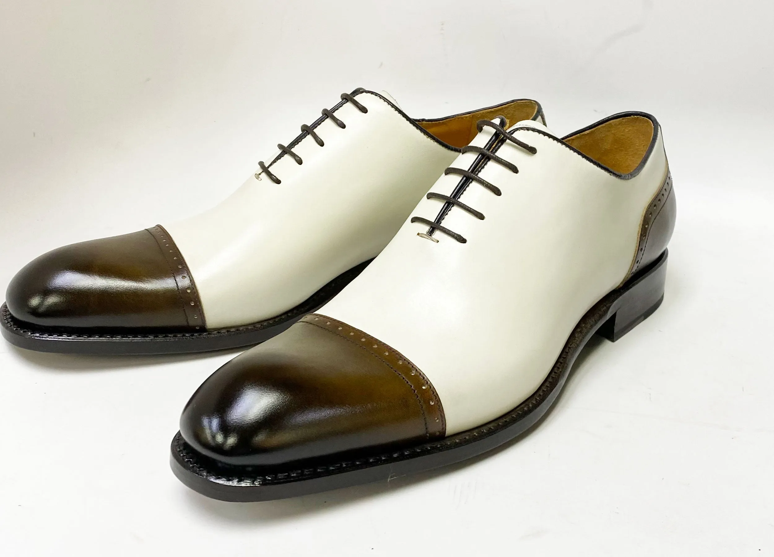 Style: Anthony-Brown/Bone